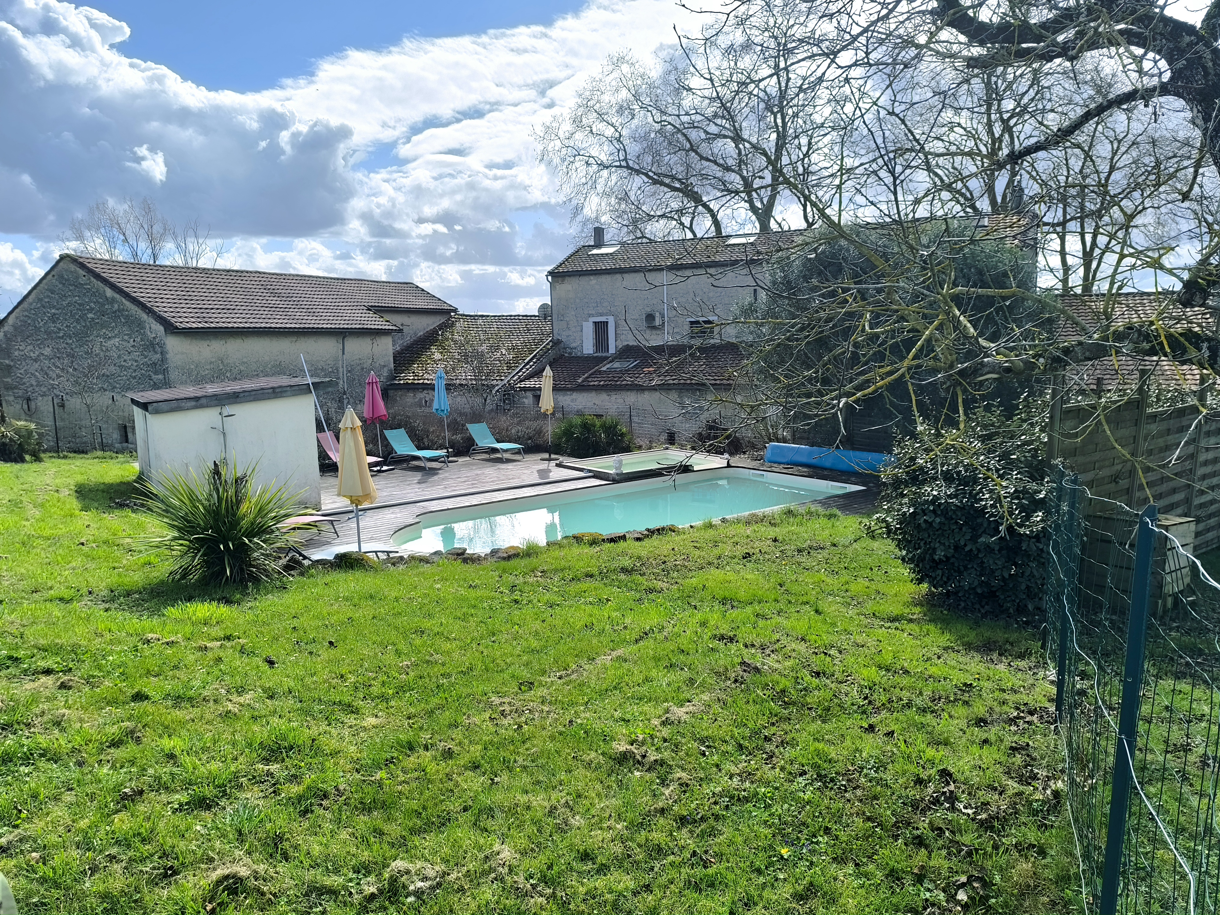 Piscine du Château Puygrenier